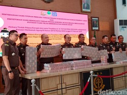 Kejari Kota Bandung Kembalikan Uang Korupsi Rp 14,3 M ke Kas Negara