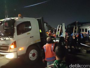 Truk Trailer Vs KA Brantas di Semarang, Sopir Divonis 5 Bulan Bui Truk Trailer Vs KA Brantas di Semarang, Sopir Divonis 5 Bulan Bui