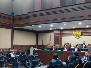 Hakim Tolak Eksepsi Johnny Plate, Sidang Kasus BTS Lanjut Pembuktian