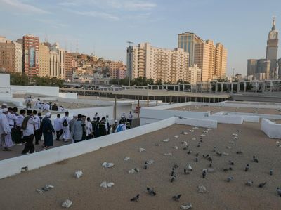 Suasana Ziarah di Mala Makkah, Pemakaman Sahabat Rasul dan Ulama RI