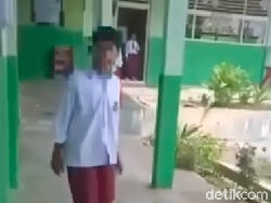 Siapa Tekan dan Paksa Guru yang Dimaki-Dibentak Murid Sendiri Minta Maaf?