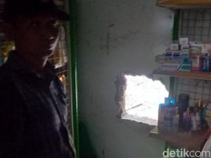 Komplotan Maling Jebol Tembok-Gasak Brankas Swalayan di Klaten Ditangkap! Komplotan Maling Jebol Tembok-Gasak Brankas Swalayan di Klaten Ditangkap!