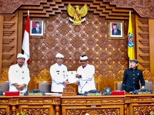 Pemkot Denpasar Targetkan Pendapatan Daerah 2024 Capai Rp 1,97 Triliun Pemkot Denpasar Targetkan Pendapatan Daerah 2024 Capai Rp 1,97 Triliun