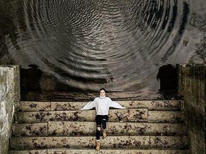 Aneka Foto Aneh Seperti Melawan Hukum Gravitasi