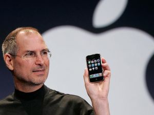 iPhone Generasi Pertama Laku Hampir Rp 3 Miliar dalam Lelang iPhone Generasi Pertama Laku Hampir Rp 3 Miliar dalam Lelang