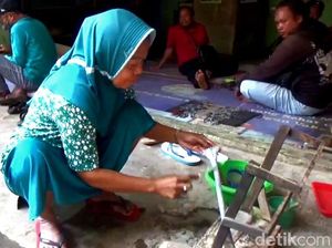 Jasa Jamas-Reparasi Senjata Pusaka di Jombang Panen Cuan Jasa Jamas-Reparasi Senjata Pusaka di Jombang Panen Cuan