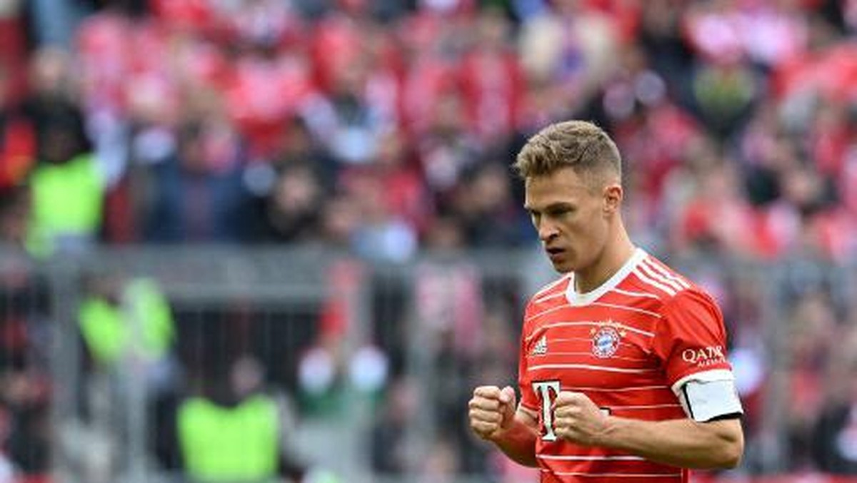 Joshua Kimmich siap dijual Bayern Munich (AFP/CHRISTOF STACHE)