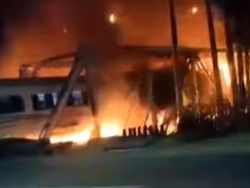 Polisi Selidiki Sumber Munculnya Kobaran Api di Tabrakan KA Brantas Vs Truk