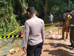 Sumur Warga Semburkan Gas Berapi, Kades: Dulu Pernah tapi Tidak Viral Sumur Warga Semburkan Gas Berapi, Kades: Dulu Pernah tapi Tidak Viral