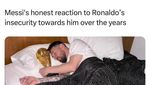 Meme Ronaldo Dirujak Netizen Gegara Senggol Messi