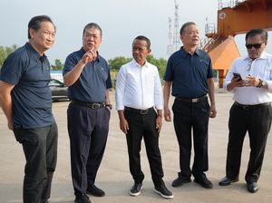 Terbang ke China, Bahlil Rayu Produsen Kaca Terbesar Dunia Investasi di RI