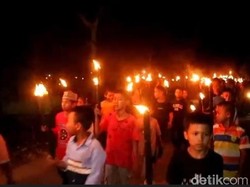 Suka Cita Warga Asahan Rayakan 1 Muharram dengan Pawai Obor