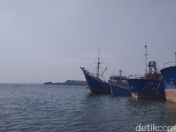 Cerita ABK Tak Bisa Kerja hingga Ngutang gegara Bangkai Kapal di Sunda Kelapa
