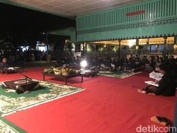 Tradisi Mubeng Beteng Keraton Jogja Kembali Digelar Malam Ini