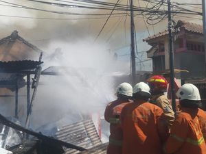 Rumah dan Warung di Surabaya Ludes Terbakar gegara Lupa Matikan Kompor