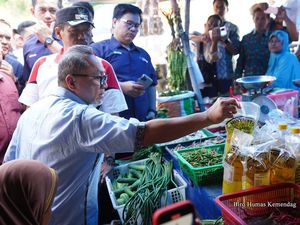 Tinjau Pasar Bakauheni, Mendag Pastikan Harga Kebutuhan Pokok Stabil