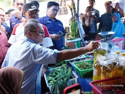 Tinjau Pasar Bakauheni, Mendag Pastikan Harga Kebutuhan Pokok Stabil
