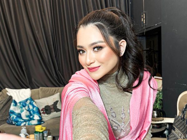 7 Gaya Nathalie Holscher Setelah Lepas Hijab, Pamer Rambut Panjang