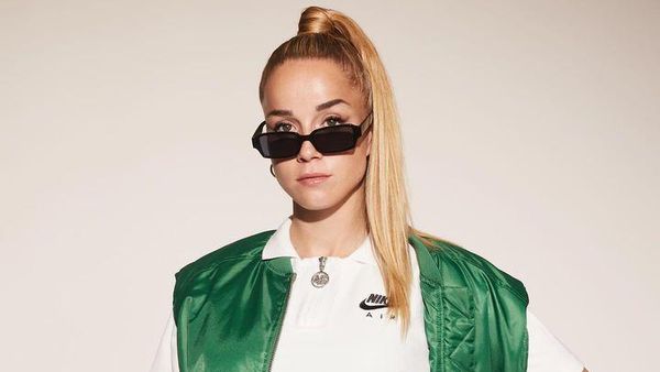 8 Foto Pesepak Bola Cantik yang Tolak Berpose Seksi Demi Main di Piala Dunia