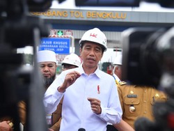 Janji Jokowi: Perbaikan Jalan Lampung cs Jalan Bulan Ini