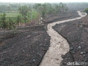 Masa Tanggap Darurat Bencana Gunung Semeru Berakhir Besok Masa Tanggap Darurat Bencana Gunung Semeru Berakhir Besok