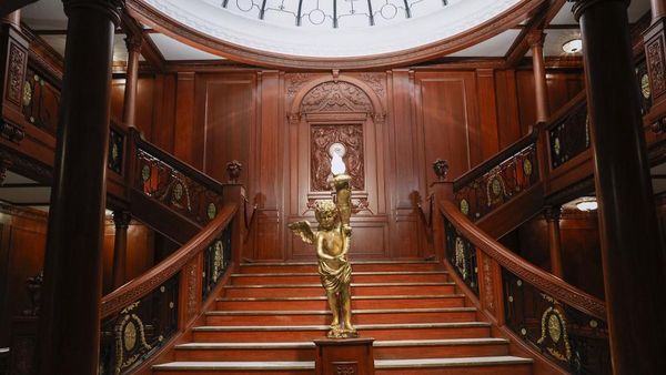 Melihat Lagi Harta Karun Bangkai Kapal Titanic