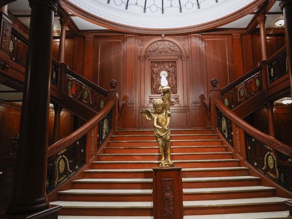 Melihat Lagi Harta Karun Bangkai Kapal Titanic