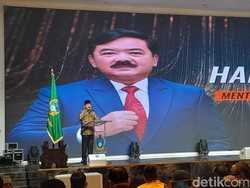 Bagikan 1117 Sertifikat Aset Pemda di Sumut, Hadi: Kita Selamatkan Rp 643 T