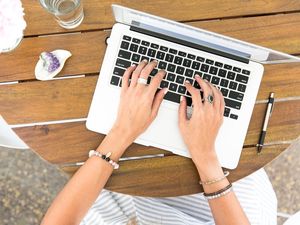 Apa Itu Copywriter? Ini Pengertian, Tugas hingga Jenis Kontennya Apa Itu Copywriter? Ini Pengertian, Tugas hingga Jenis Kontennya