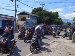 Ratusan Guru SD di Sikka Demo Tuntut Pengembalian TPG Rp 600 Juta