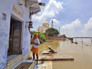 Taj Mahal Terancam Tenggelam Taj Mahal Terancam Tenggelam