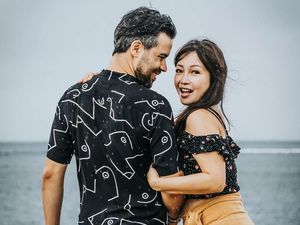 5 Potret Kemesraan Chef Marinka dengan Suami Bule Asal Belanda 5 Potret Kemesraan Chef Marinka dengan Suami Bule Asal Belanda