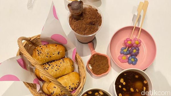 Gemas! Wedang Ronde dan Sekoteng Bentuk Bunga Warna-warni di Sentul