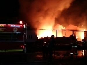 Gudang Barang Bekas dan Rumah di Pasuruan Terbakar, Kerugian Capai Rp 400 Juta