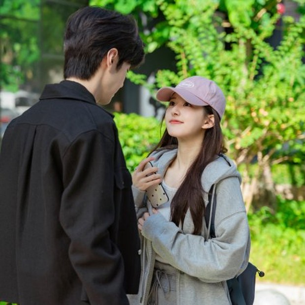 Hidden Love (2023)/Dok.Youku