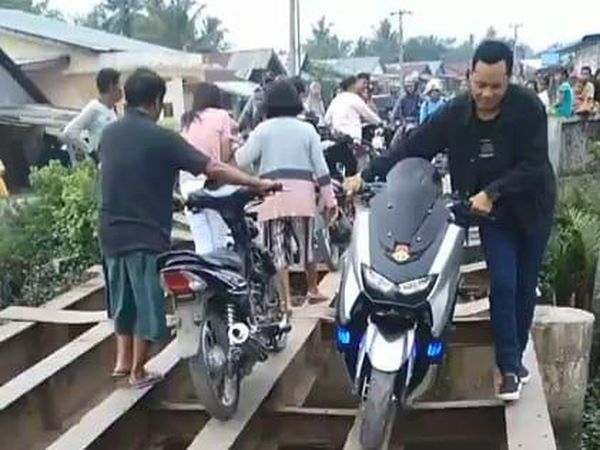 Ngeri! Ini Penampakan Jembatan Darurat di Sergai yang Bikin Warga Tewas
