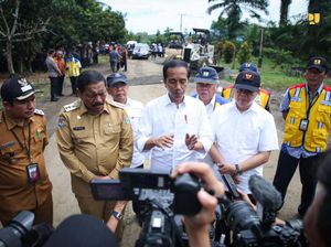 Perbaikan 8 Ruas Jalan Rusak di Bengkulu Diambil Alih Jokowi Perbaikan 8 Ruas Jalan Rusak di Bengkulu Diambil Alih Jokowi