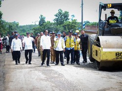 Rp 7,4 T Sudah Mengalir buat Perbaikan Jalan Daerah yang Diambil Alih Jokowi