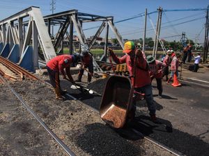 Mogok di Rel Disebut gegara Medan Magnet, KNKT: Bukan Nggak Benar tapi... Mogok di Rel Disebut gegara Medan Magnet, KNKT: Bukan Nggak Benar tapi...