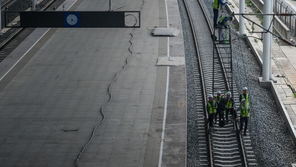 Mengintip Kesiapan Sarana Penunjang Kereta Cepat yang Bulan Depan Diresmikan
