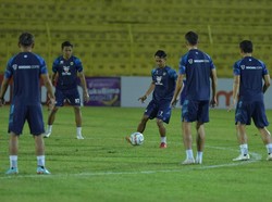 Tanpa Luis Milla, Persib Jaga Asa Amankan Tiga Poin Pertama