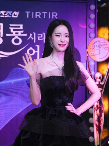 Lim Ji Yeon di Blue Dragon Series Awards 2023