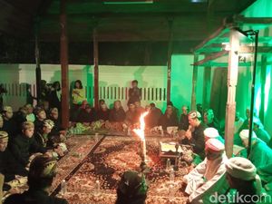 Menilik Sejarah Berdirinya Kota Udang Melalui Babad Cirebon Menilik Sejarah Berdirinya Kota Udang Melalui Babad Cirebon