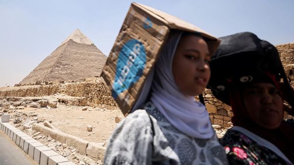 Piramida Giza Tetap Ramai Ditengah Gelombang Panas