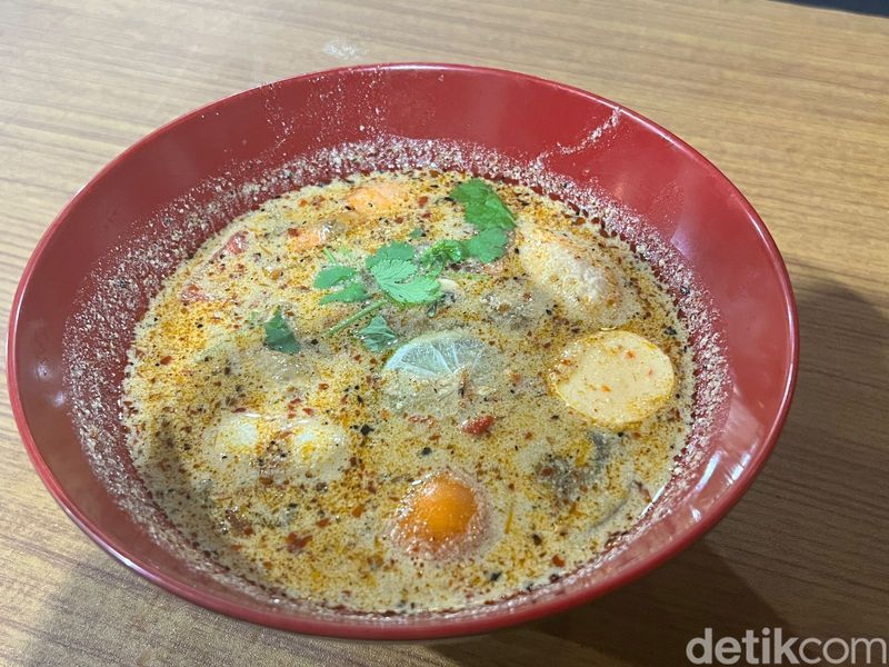 Rak Thai