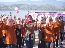 Gelar Senam Berkebaya Lurik, DWP Klaten Jaga Kekompakan