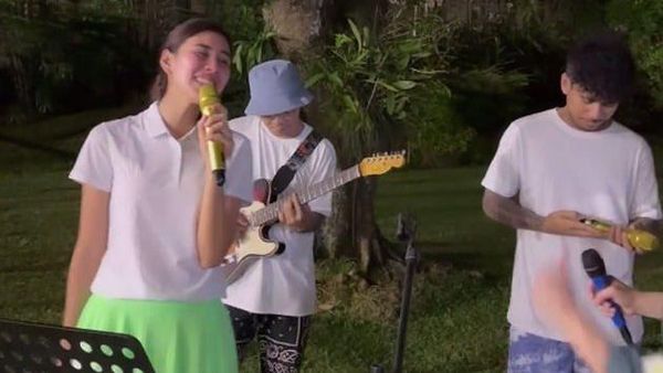 Syahnaz Chill Nyanyi Direkam Suami, Dianggap Tersenyum di Atas Derita Orang Lain