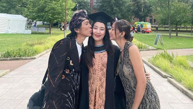 Wisuda Mezzaluna Anak Bimbim Slank