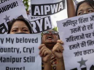 Fakta-fakta Pilu 2 Wanita di India Diarak Bugil dan Diperkosa Massal Fakta-fakta Pilu 2 Wanita di India Diarak Bugil dan Diperkosa Massal