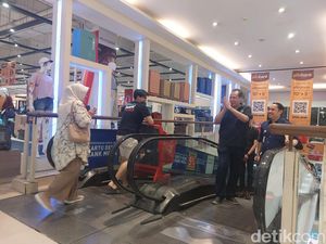 Semarak Transmart Full Day Sale, CT Blusukan Sapa Pengunjung